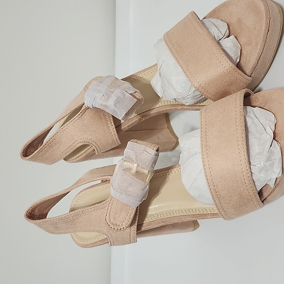 Shoes - Women's Tan Shoes